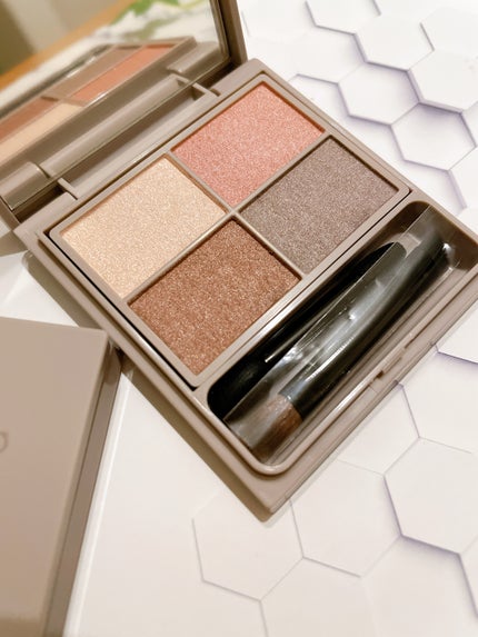 デザイニングアイカラー/rafuna/アイシャドウパレットを使ったクチコミ(4枚目)