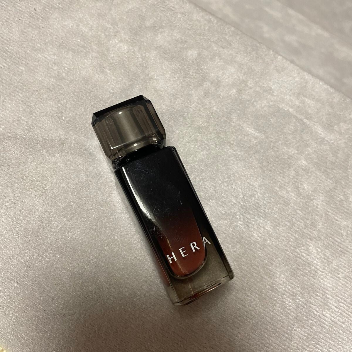 センシュアル フィッティング グロウ ティント/HERA/リップティントを使ったクチコミ(1枚目)