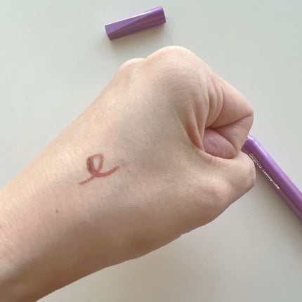 「密着アイライナー」ショート筆リキッド/デジャヴュ/リキッドアイライナーを使ったクチコミ(2枚目)