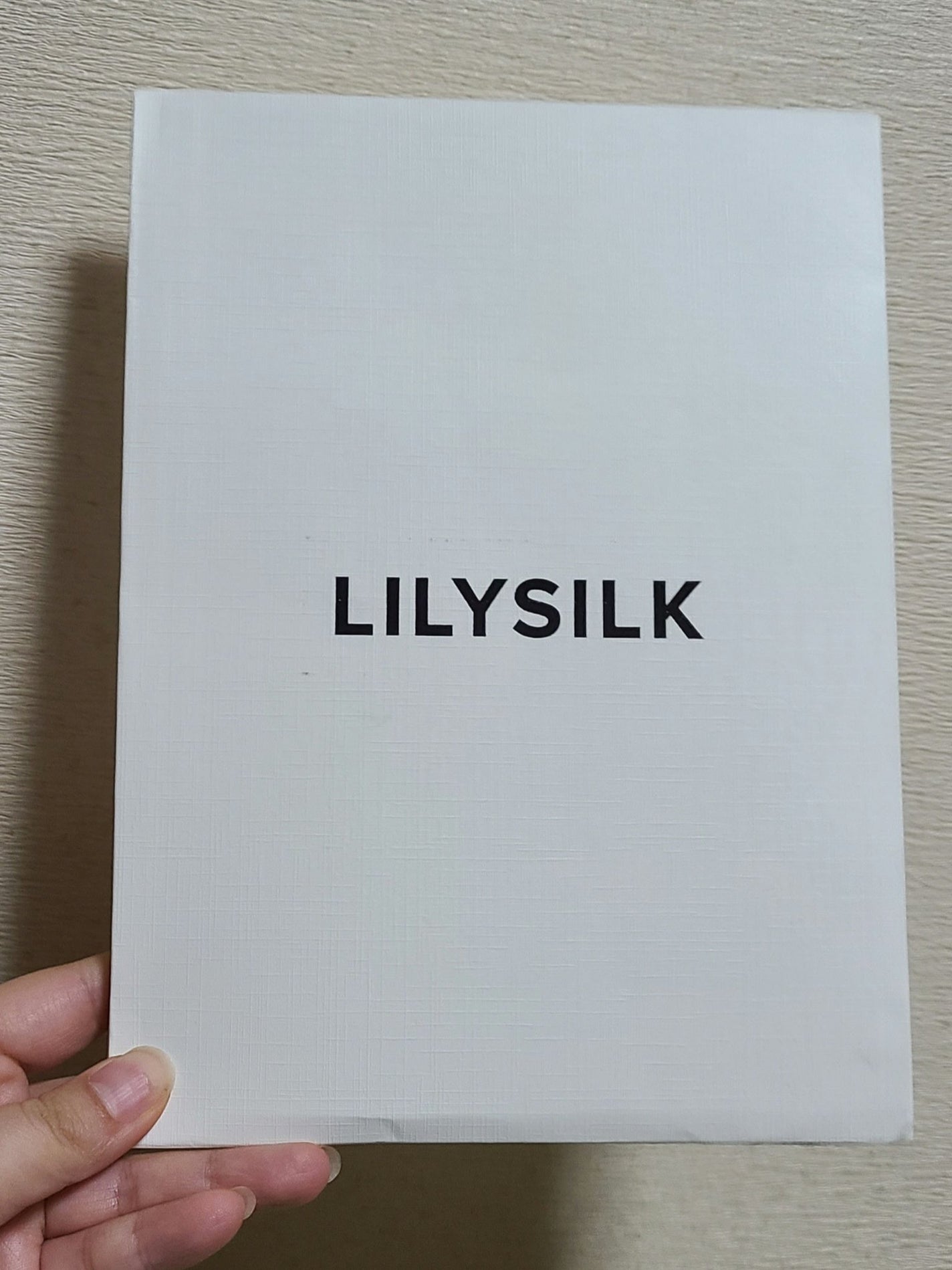 シルク 枕カバー 25匁 両面シルク100% 封筒式 額縁無し/LilySilk/その他を使ったクチコミ(1枚目)