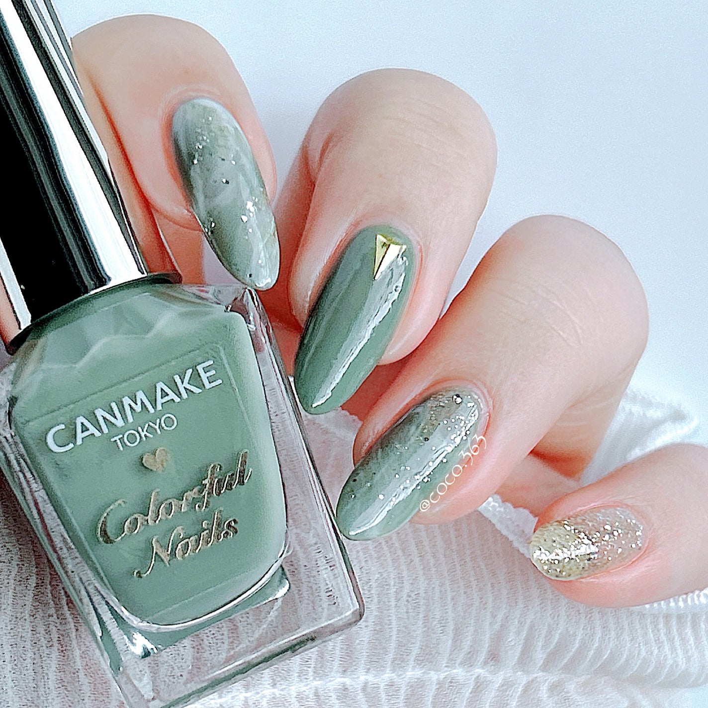 カラフルネイルズ/キャンメイク/マニキュアを使ったクチコミ(4枚目)