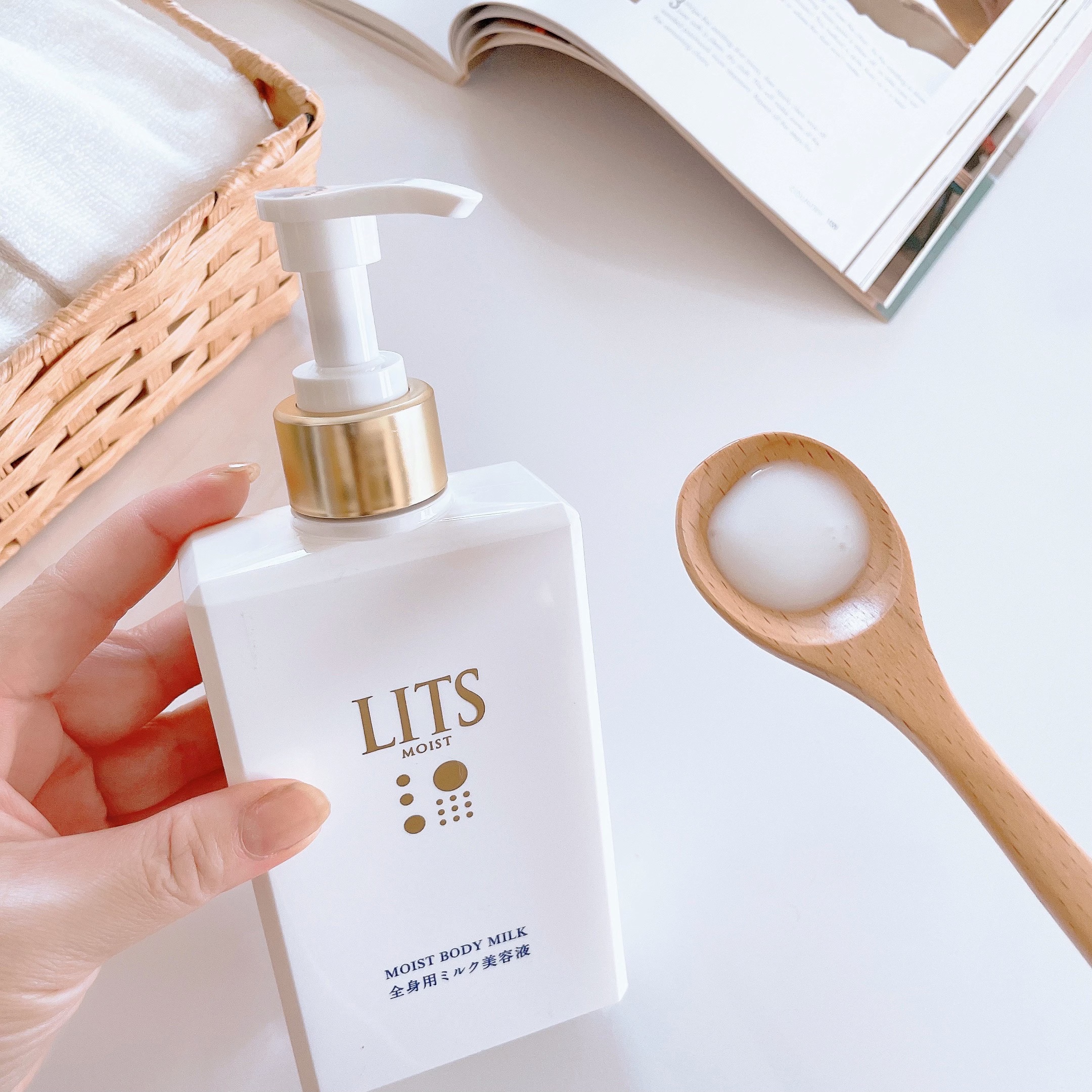 モイスト ボディミルク [全身用ミルク美容液] リラックスハーブの香り/リッツ/ボディミルクを使ったクチコミ（2枚目）