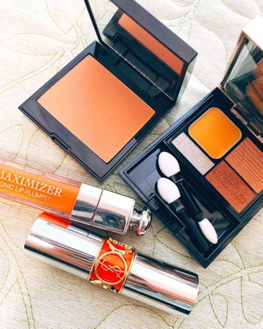 最近のハマり オレンジメイク🍊

ローラメルシエ ジンジャー
MAQuillAGE オランジェット
マキシマイザー コーラル
YSL ヴォリュプテプランプインカラー 05