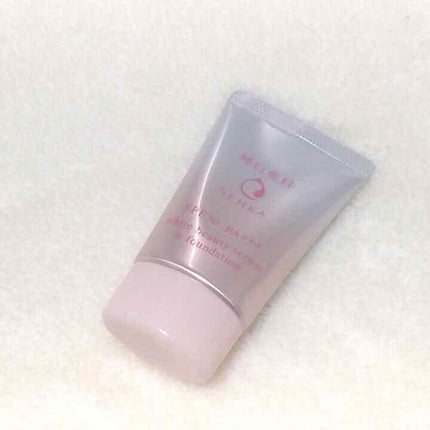 SENKA(専科) 純白専科 すっぴん色づく美容液フォンデュのクチコミ「【持ち運びに最高!美白ケアファンデ】
こんにちは!アフリカ少女です🐘
ナチュラルで肌に.....」(3枚目)