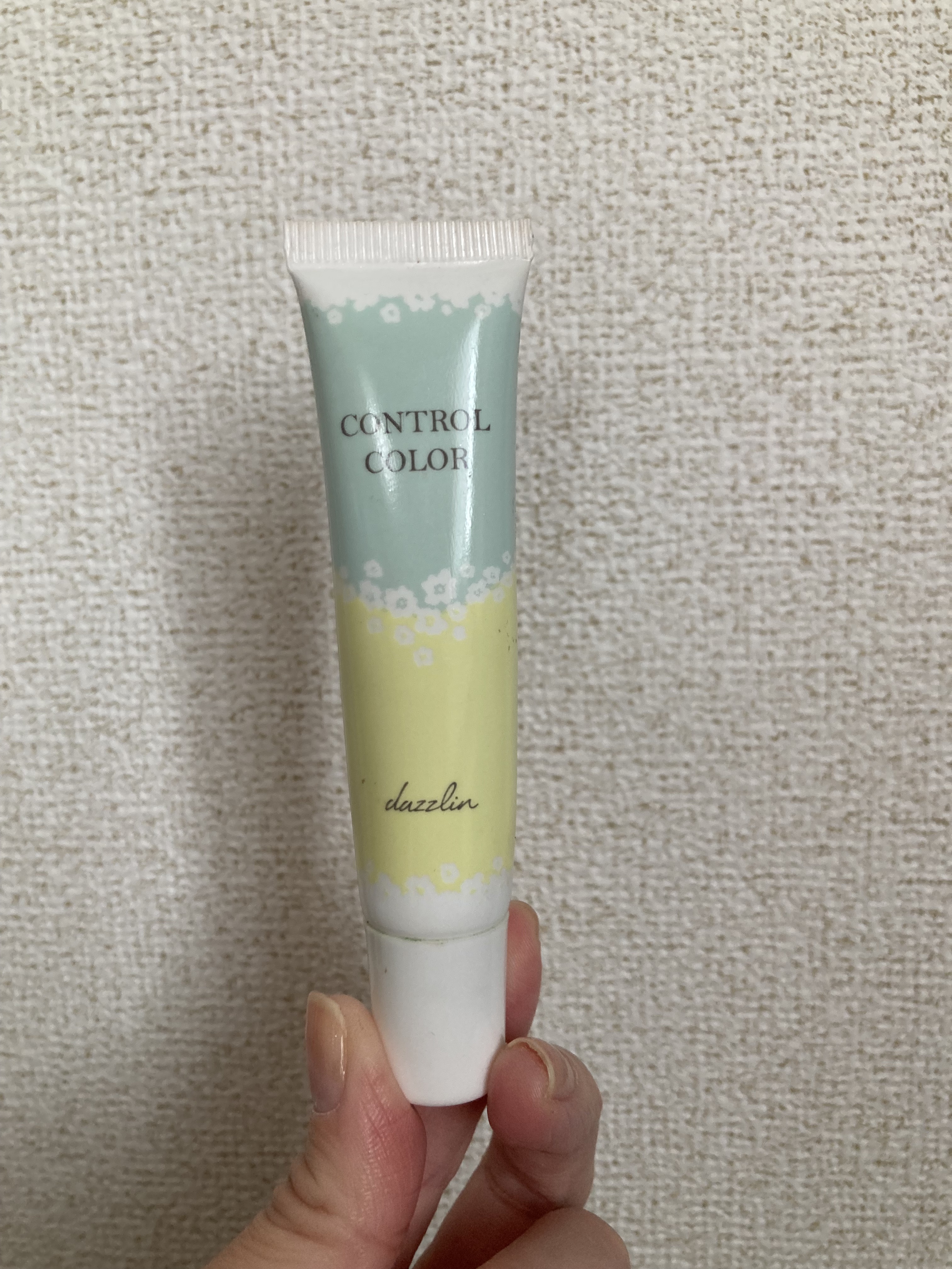 dazzlin コントロールカラー/セリア/化粧下地を使ったクチコミ（1枚目）
