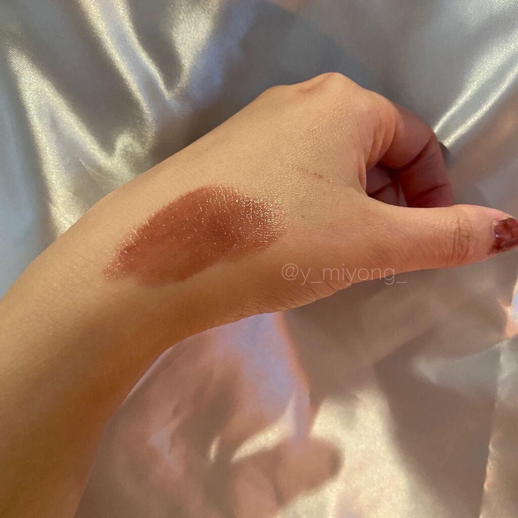 to/one トーン ペタル エッセンス リップのクチコミ「
自分用にも、プレゼント用にも
個人的にオススメのリップ♥︎


♡to/one 
ペ.....」（2枚目）