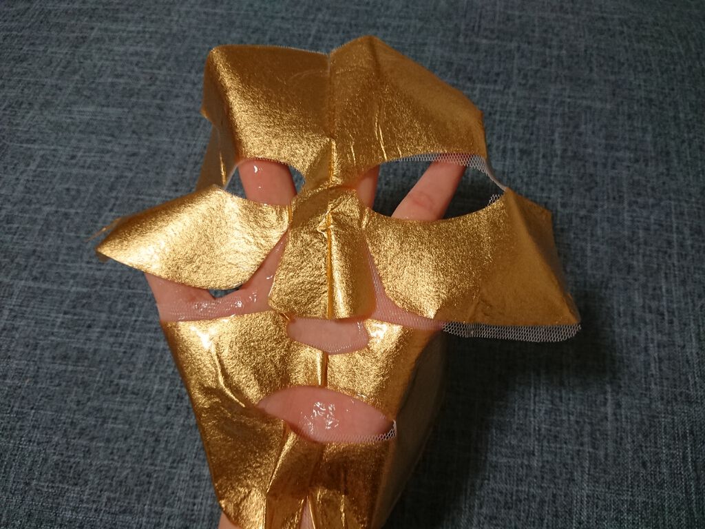 プレミアムハイドラゴールドホイルマスク/AHC/シートマスク・パックを使ったクチコミ（2枚目）