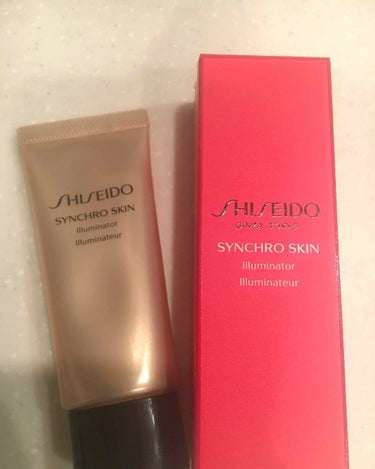 ★SHISEIDO★
•シンクロスキンイルミネーター ピュアゴールド
¥3,800

発売直後に試供品をいただき、良かったので現品購入してしばらく使ってみました。

この商品は、リキッドファンデーション