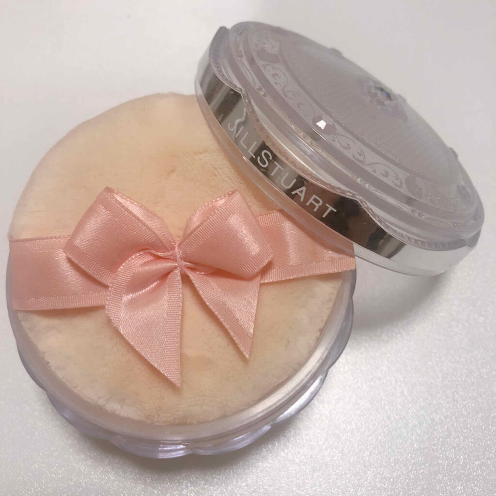 エアリーチュール ラスティングルースパウダー 01 natural/JILL STUART/パウダーファンデーションを使ったクチコミ（2枚目）