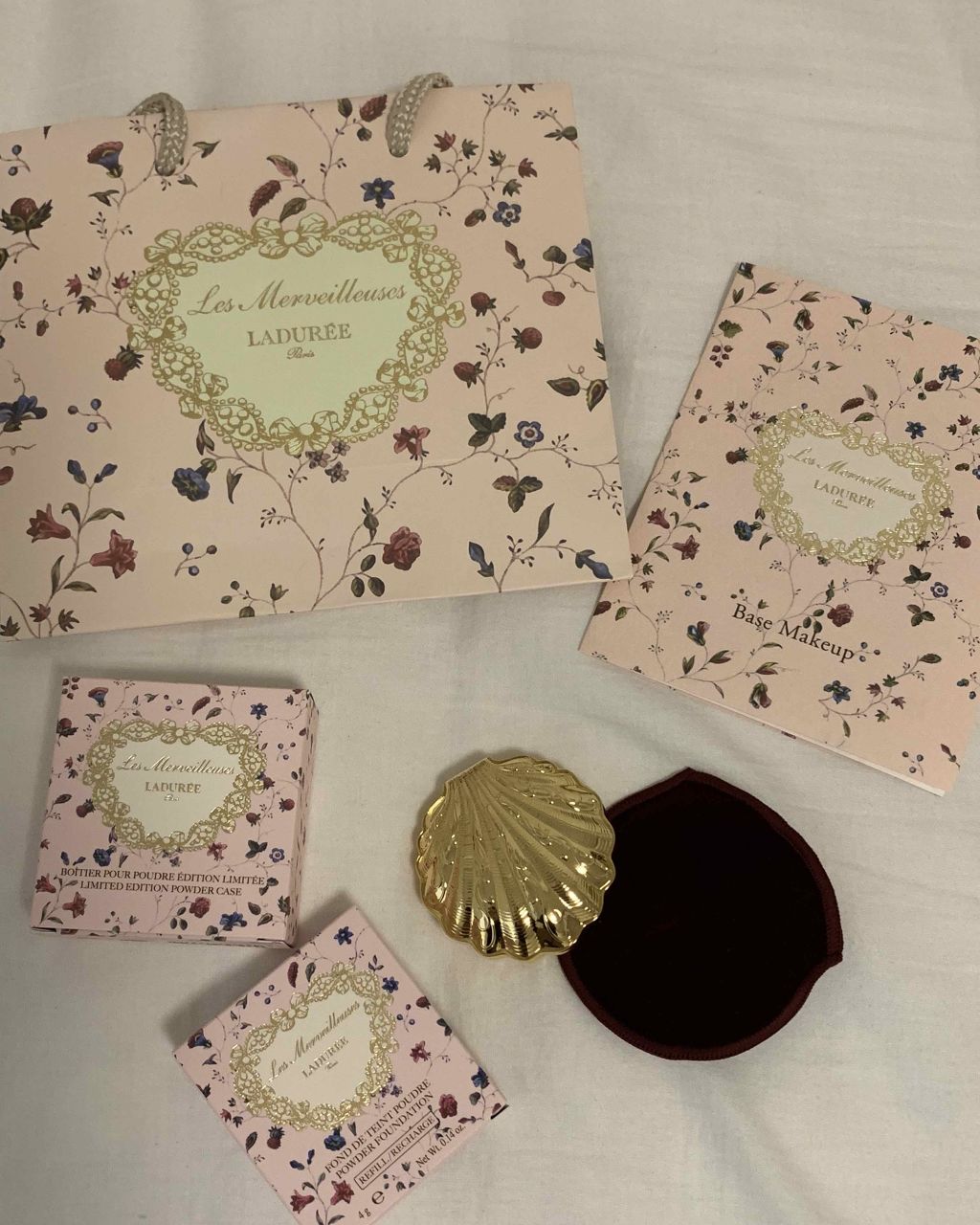 パウダー ファンデーション/レ・メルヴェイユーズ ラデュレ/パウダーファンデーションを使ったクチコミ(1枚目)