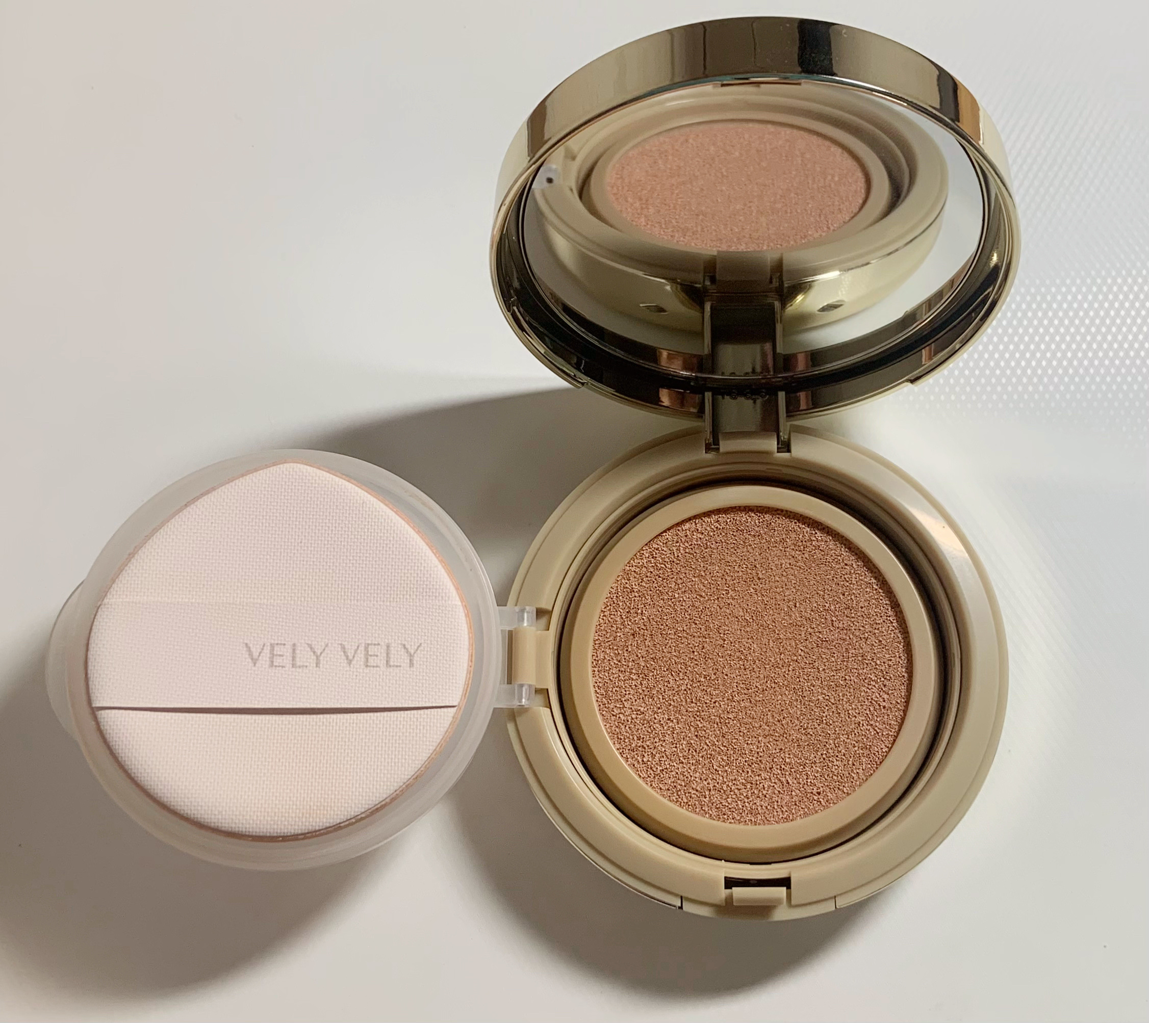 はちみつツヤ肌クッションファンデ/VELY VELY/クッションファンデーションを使ったクチコミ（2枚目）