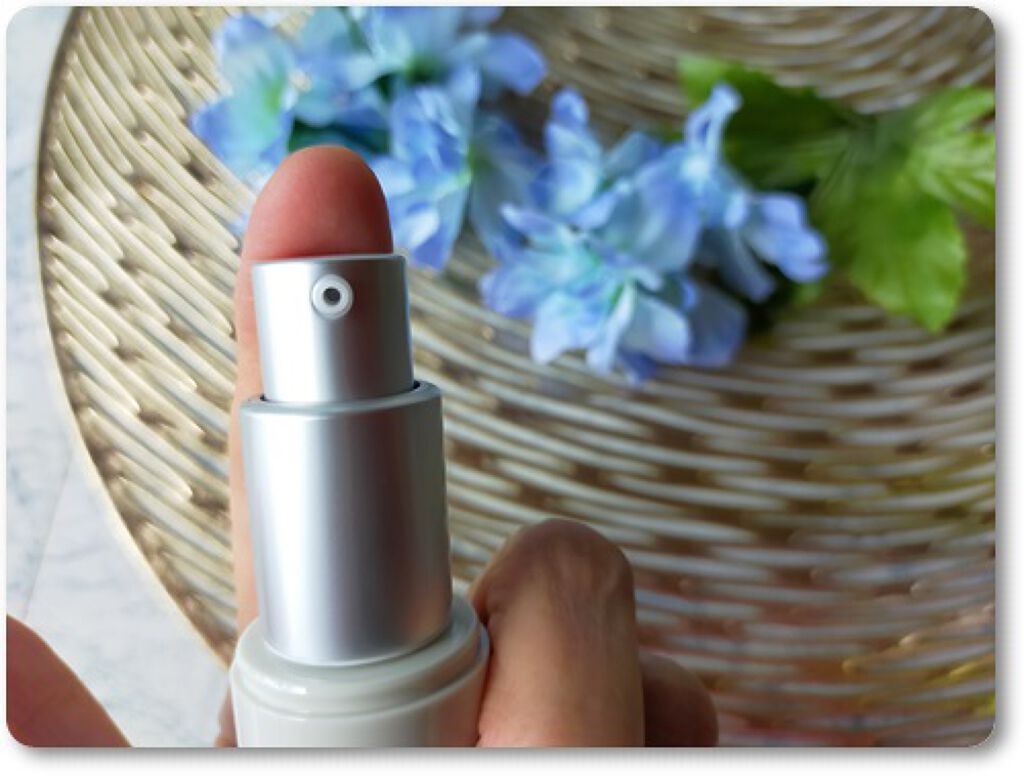 カラーチェンジファンデーション/QUEI/クリーム・エマルジョンファンデーションを使ったクチコミ(1枚目)