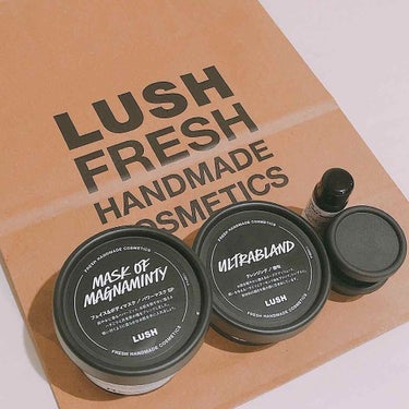 LUSHでの購入品🌸

LUSHのお店で店員さんと自分の肌状態を
相談しながら時間かけて選びました！

私の悩み↓

・混合肌で乾燥するけど皮脂が出る
・毛穴の黒ずみ
・そばかすが目立つ

以上のことを