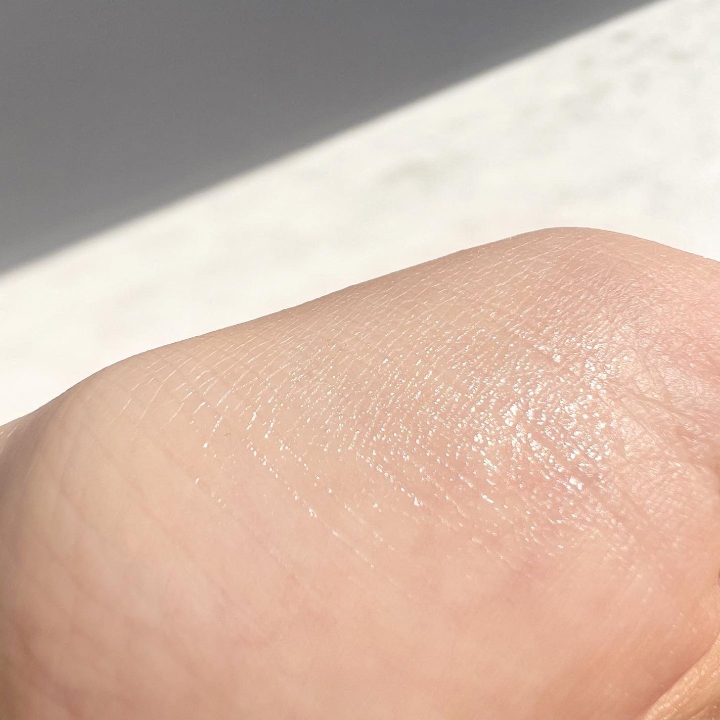 ホワイトトリュフナリシングセラムリップバーム/ダルバ/リップバームを使ったクチコミ(4枚目)