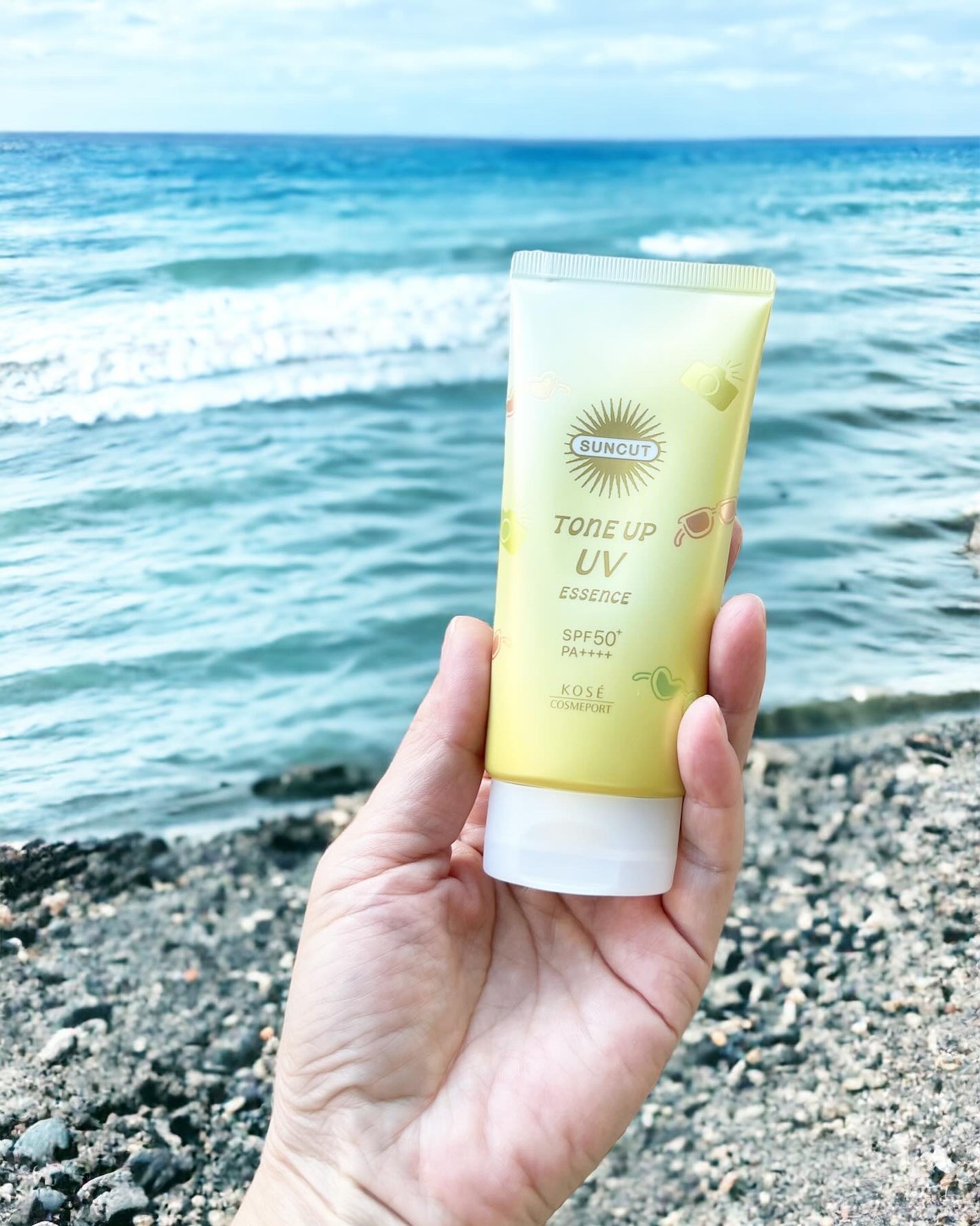 Miwa Kamise on LIPS 「#PR\ 毛穴凹凸修正+水感UPうるさら素肌へ*・/🫧UVカッ..」(3枚目)