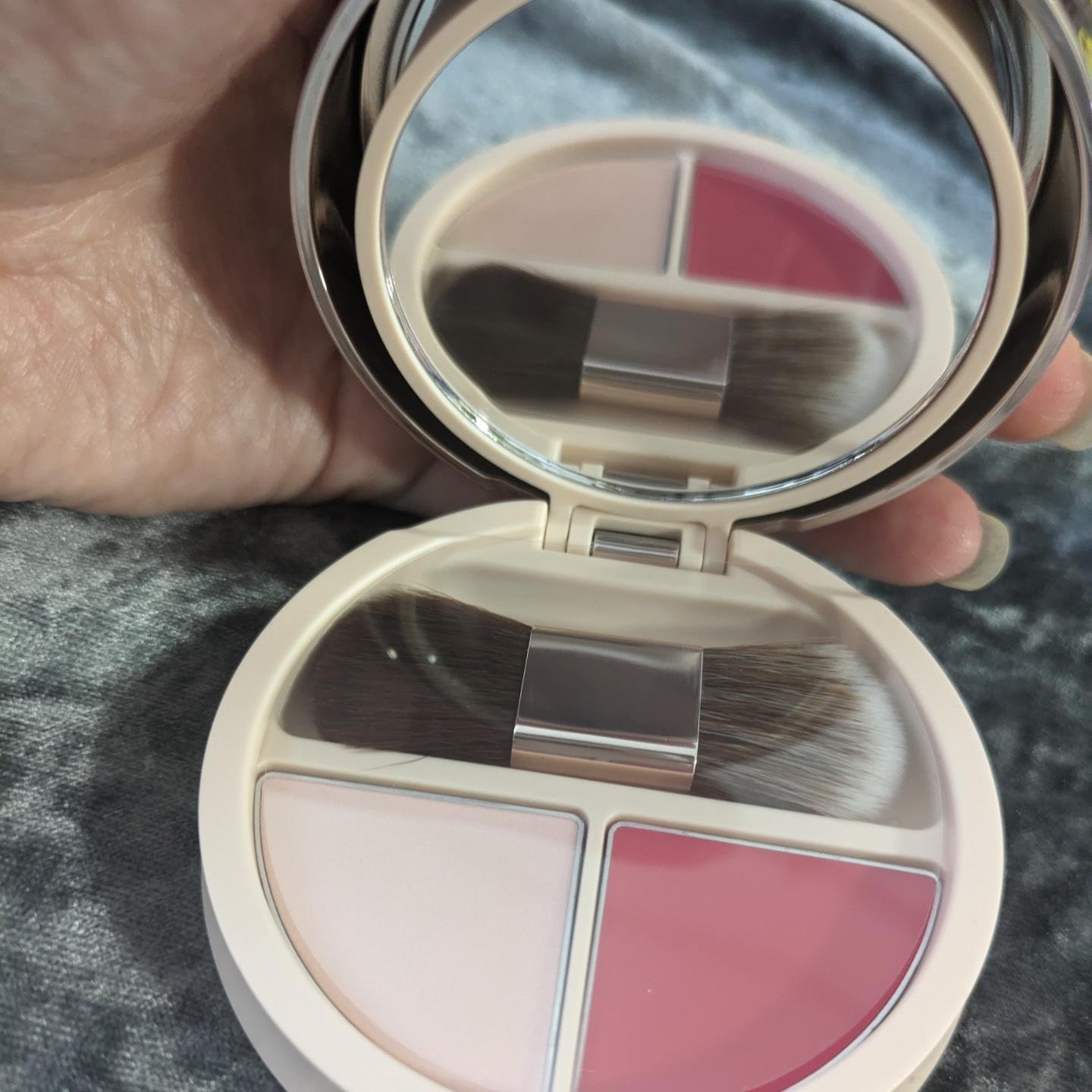 オーセンティックウーマン ピアレス/ブリリアージュ/メイクアップキットを使ったクチコミ（3枚目）