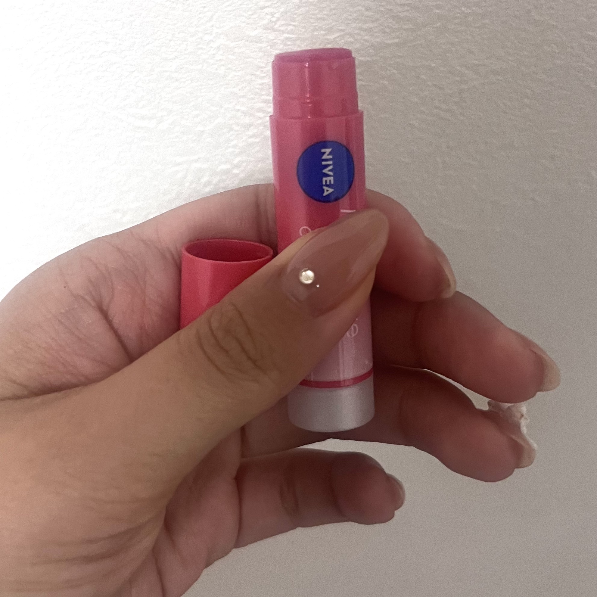 モイストピュアカラーリップ/ニベア/リップクリームを使ったクチコミ（2枚目）