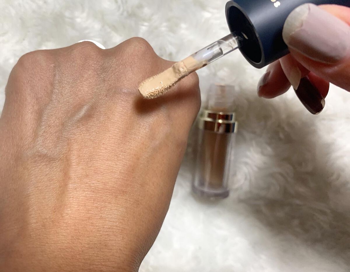 タトゥーウォータープルーフスカーコンシーラー/フォレンコス/リキッドコンシーラーを使ったクチコミ（2枚目）