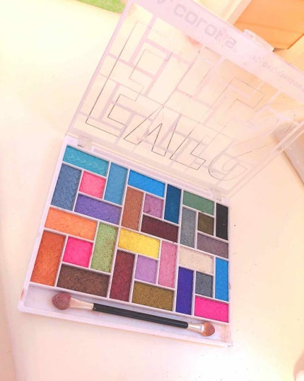 30カラーアイシャドーパレット/L.A.COLORS/アイシャドウパレットを使ったクチコミ(1枚目)