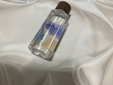 Shiki Style
ナイトヘアオイル
100ml 2750円

インフルエンサーのジュリアちゃんのブランドShiki Styleから発売されているナイトヘアオイルを購入しました。

ノンシリコン処方