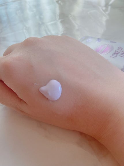 トーンアップUV エッセンス/サンカット®/日焼け止めローションを使ったクチコミ(3枚目)