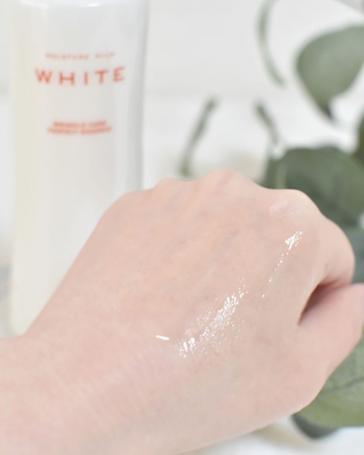 モイスチュアマイルドホワイトリンクルケア パーフェクトエッセンス/モイスチュアマイルド ホワイト/オールインワン化粧品を使ったクチコミ(4枚目)