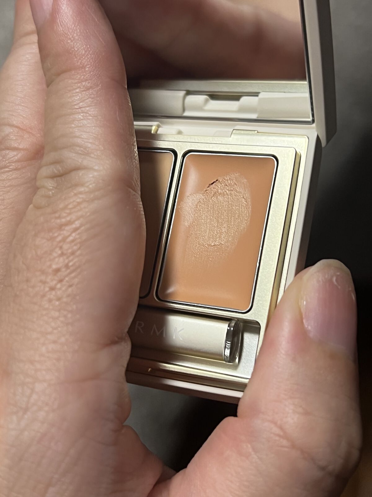 フローレスカバーコンシーラー/RMK/パレットコンシーラーを使ったクチコミ（2枚目）