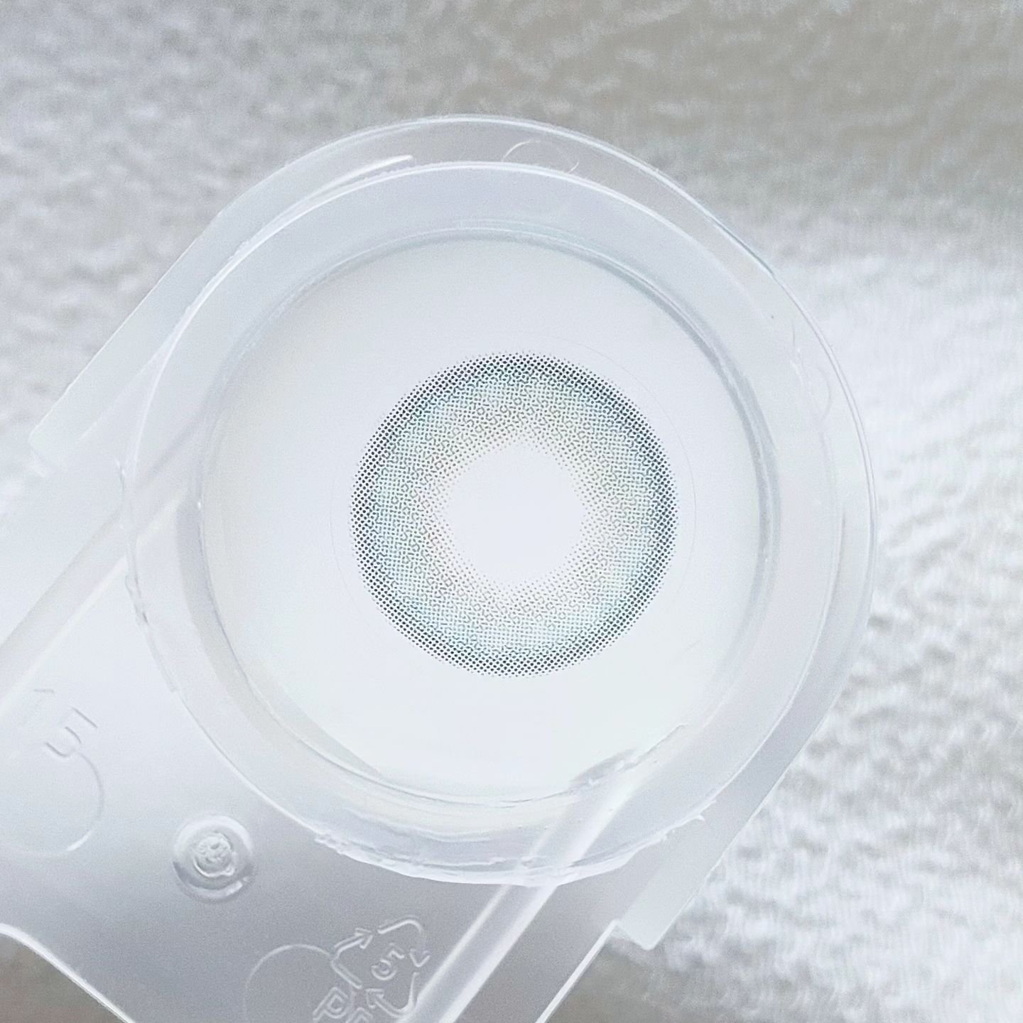 FrenchShine1day/OLENS/ワンデー（１DAY）カラコンを使ったクチコミ（2枚目）