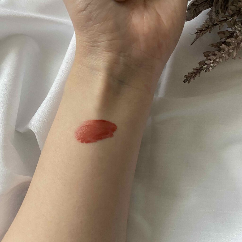 ジューシーラスティングティント/rom&nd/リップティントを使ったクチコミ（2枚目）