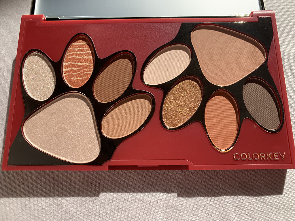トラ十色アイシャドウパレット/COLORKEY/アイシャドウパレットを使ったクチコミ（2枚目）