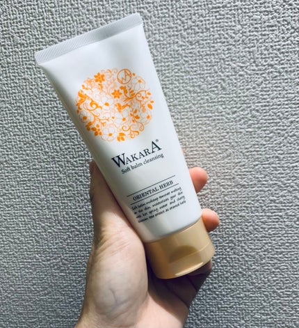 WAKARA (和から) 和から やわらかバームクレンジングのクチコミ「和から やわらかバームクレンジング。
オイルの洗浄力と、バームの優しさ。
2つの成分のいいと.....」(2枚目)