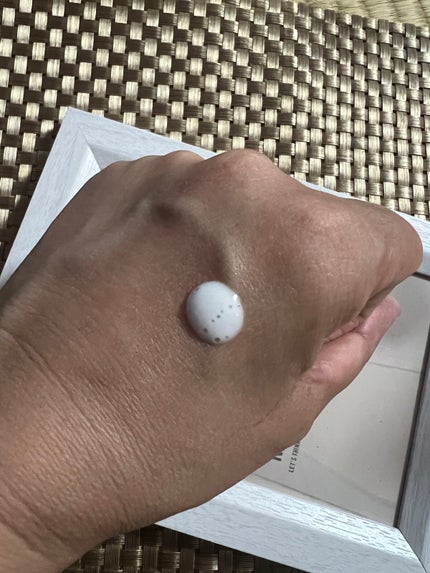 センサイ ボディ モイスチャライジング エマルジョン/SENSAI/ボディローションを使ったクチコミ(2枚目)