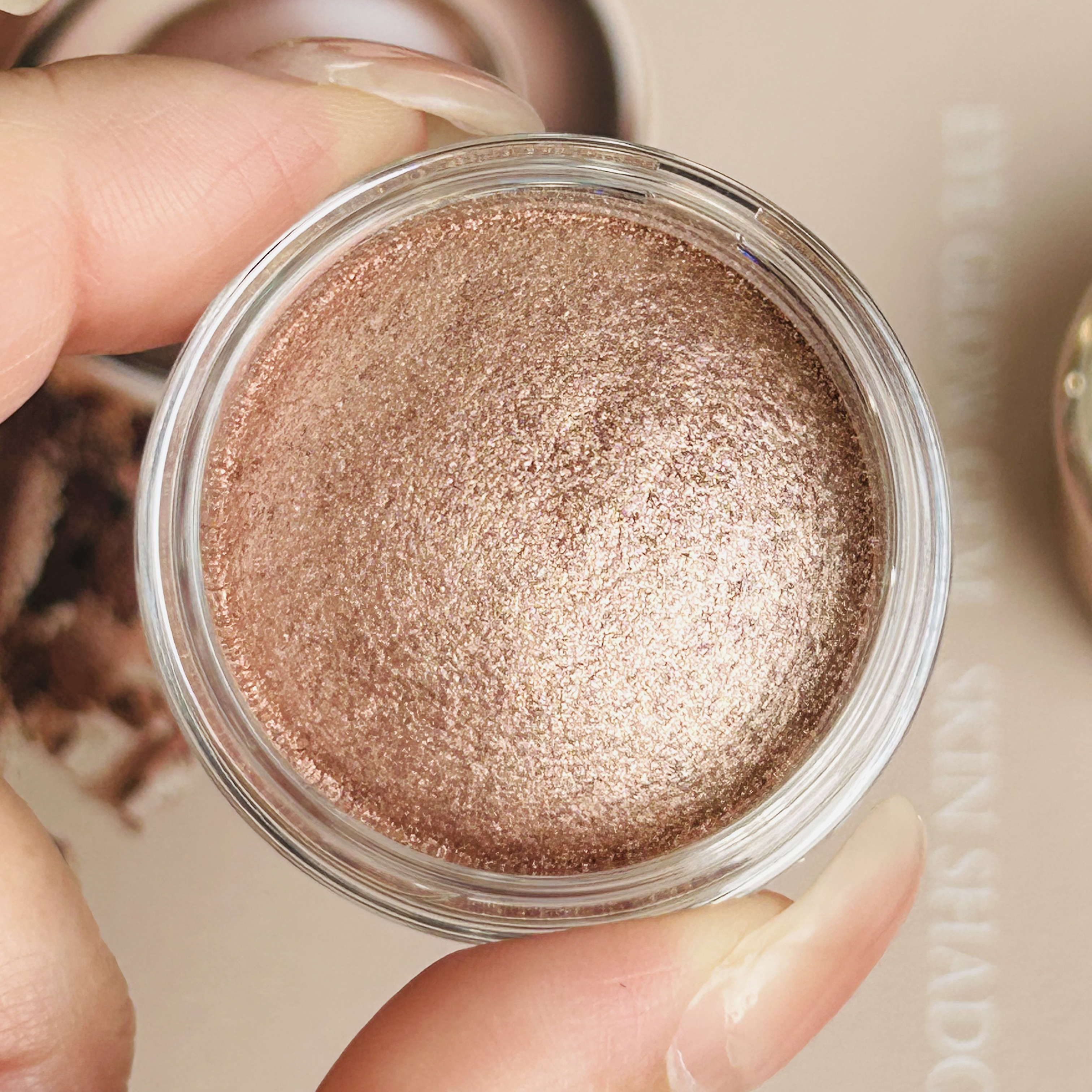 アイグロウジェム スキンシャドウ/DECORTÉ/ジェル・クリームアイシャドウを使ったクチコミ（2枚目）