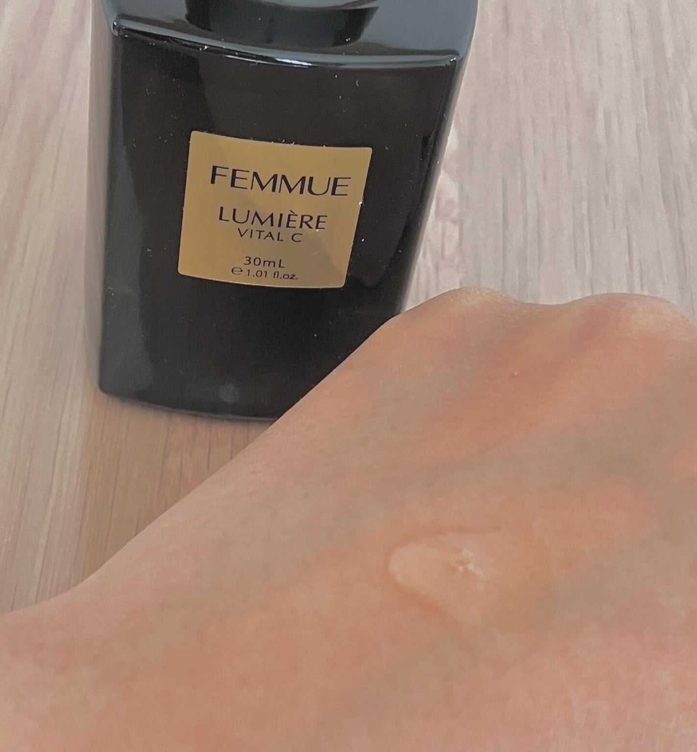 ルミエール ヴァイタルC/FEMMUE/ブースター・導入液を使ったクチコミ(2枚目)