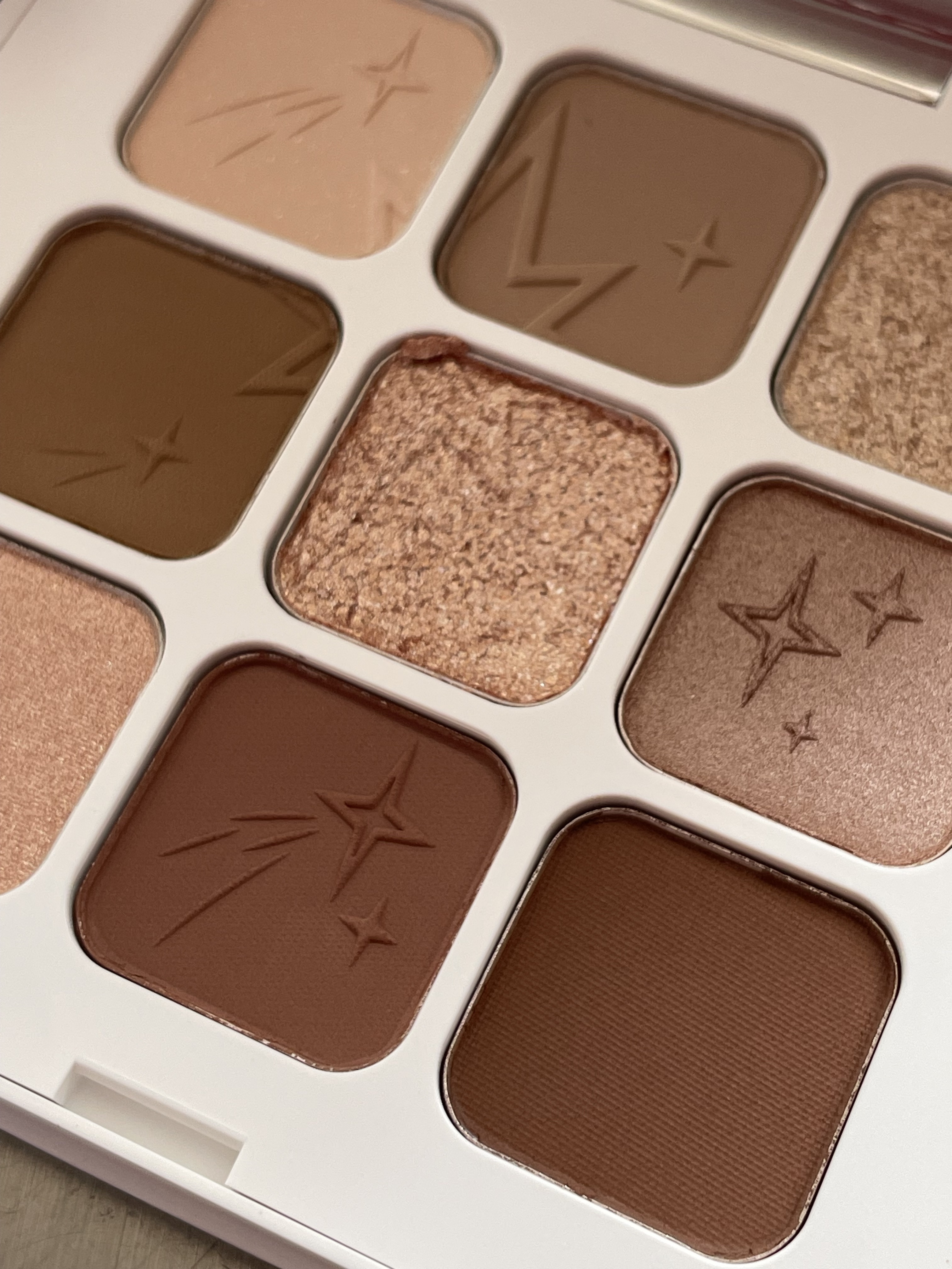 PERFECT DIARY (パーフェクトダイアリー)「原石」9色アイシャドウ　クリスマス限定/PERFECT DIARY/アイシャドウパレットを使ったクチコミ（1枚目）