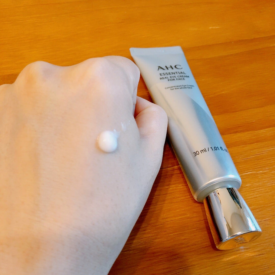 エッセンシャル リアル アイクリーム フォーフェイス/AHC/アイケア・アイクリームを使ったクチコミ(2枚目)