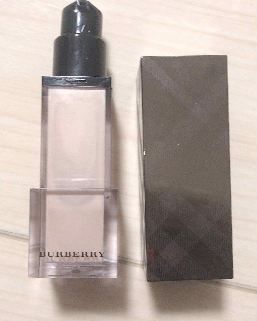 フレッシュグロウ ルミナスフルイドベース/Burberry Beauty/化粧下地を使ったクチコミ(2枚目)