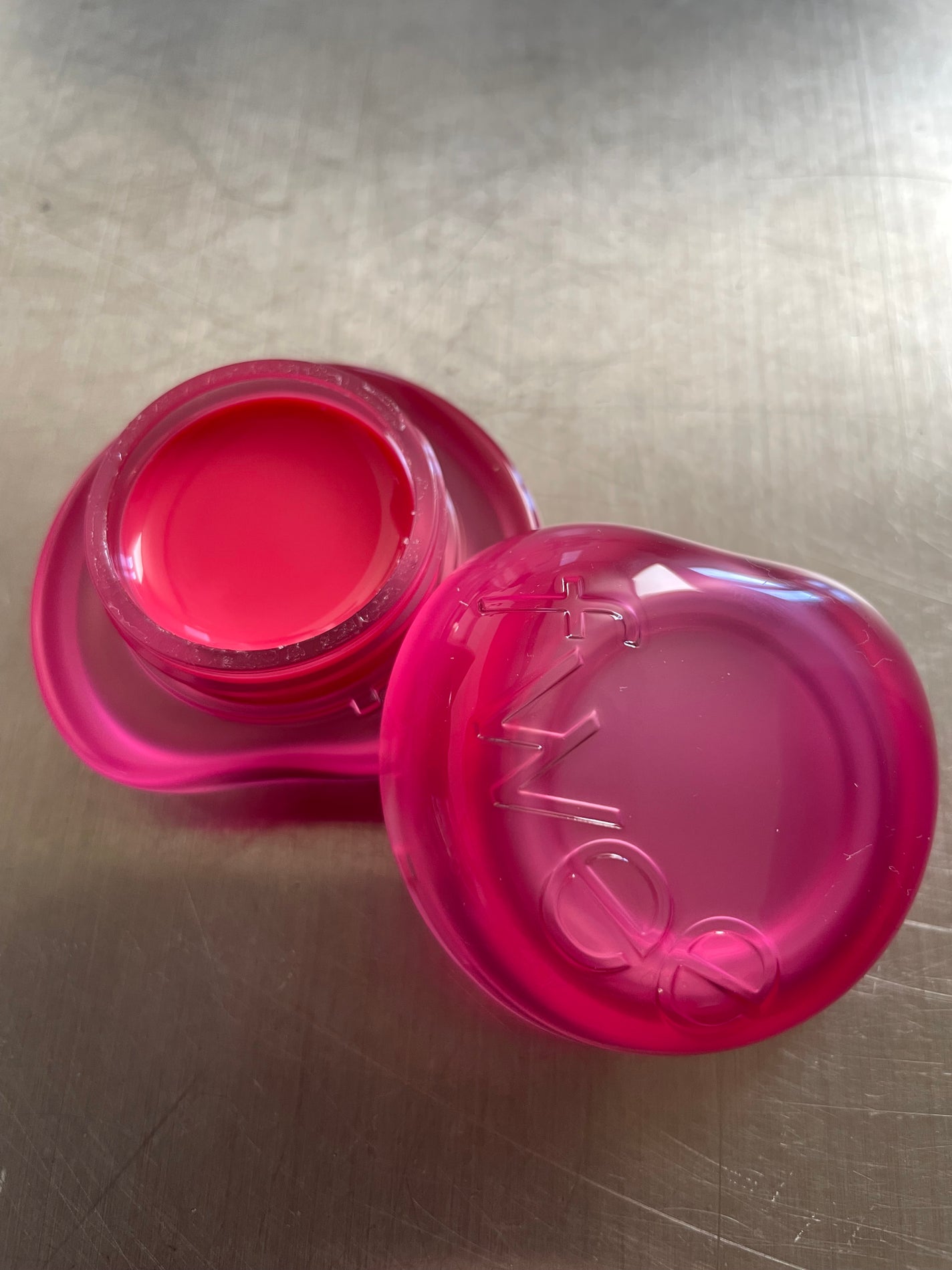 フィー リップアンドチーク グローイジェリーポット/fwee/リップグロスを使ったクチコミ(2枚目)