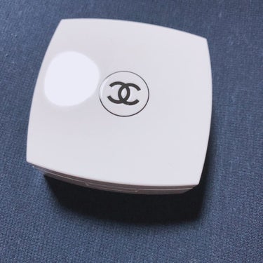 CHANEL ル ブラン クッションのクチコミ「CHANEL　ル ブラン クッション　B10　ベージュ


去年の夏に使っていました。

混合.....」（1枚目）