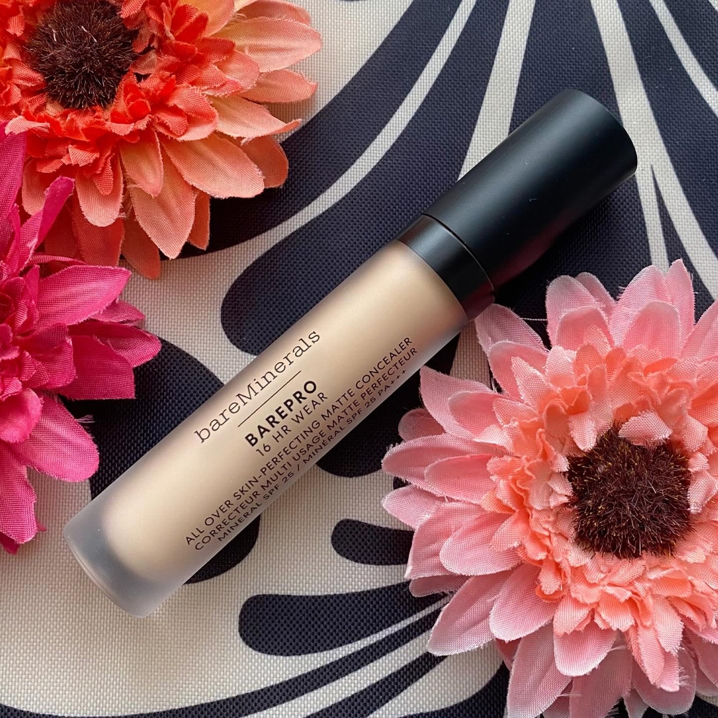 ベアプロ 16HR オールオーバー コンシーラー SPF25(PA+++)/bareMinerals/リキッドコンシーラーを使ったクチコミ(2枚目)