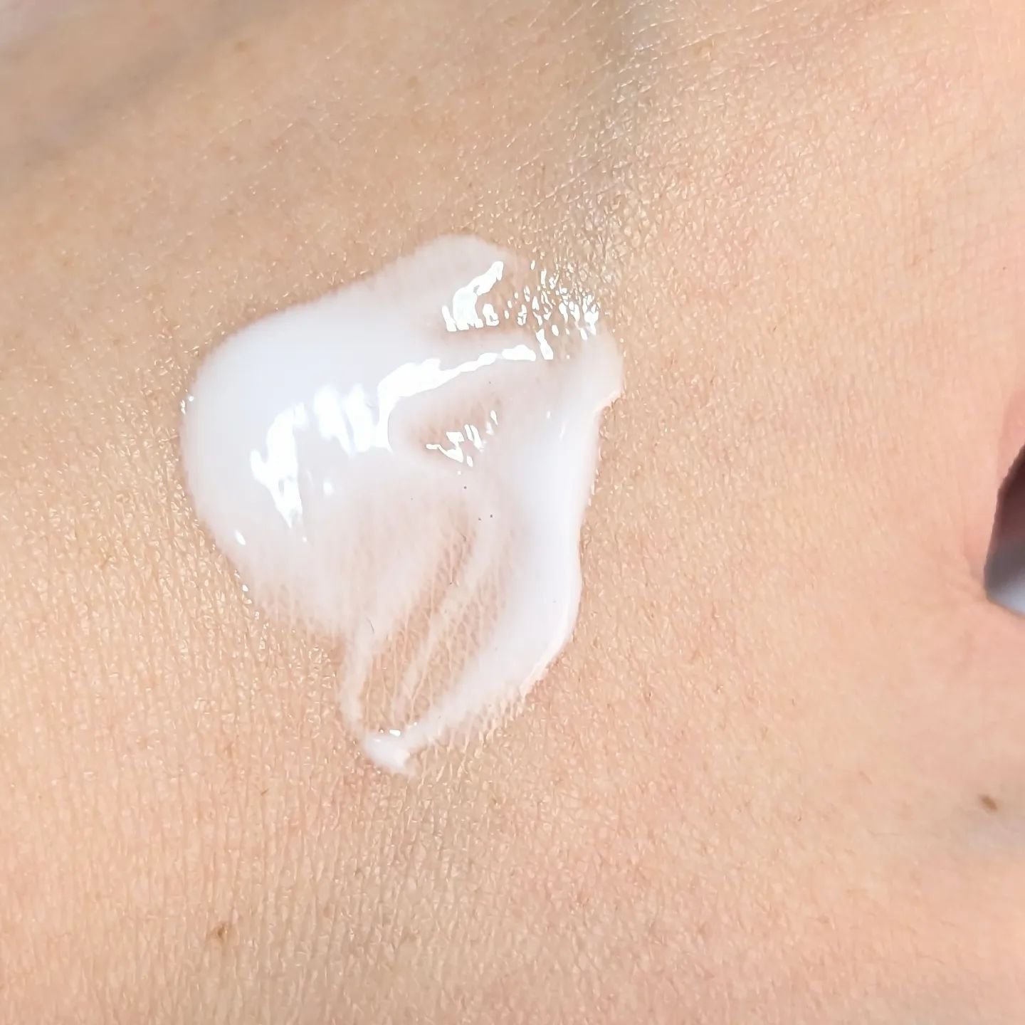 カラミー カラミンノーセバムジェル/Calamee/フェイスクリームを使ったクチコミ（3枚目）