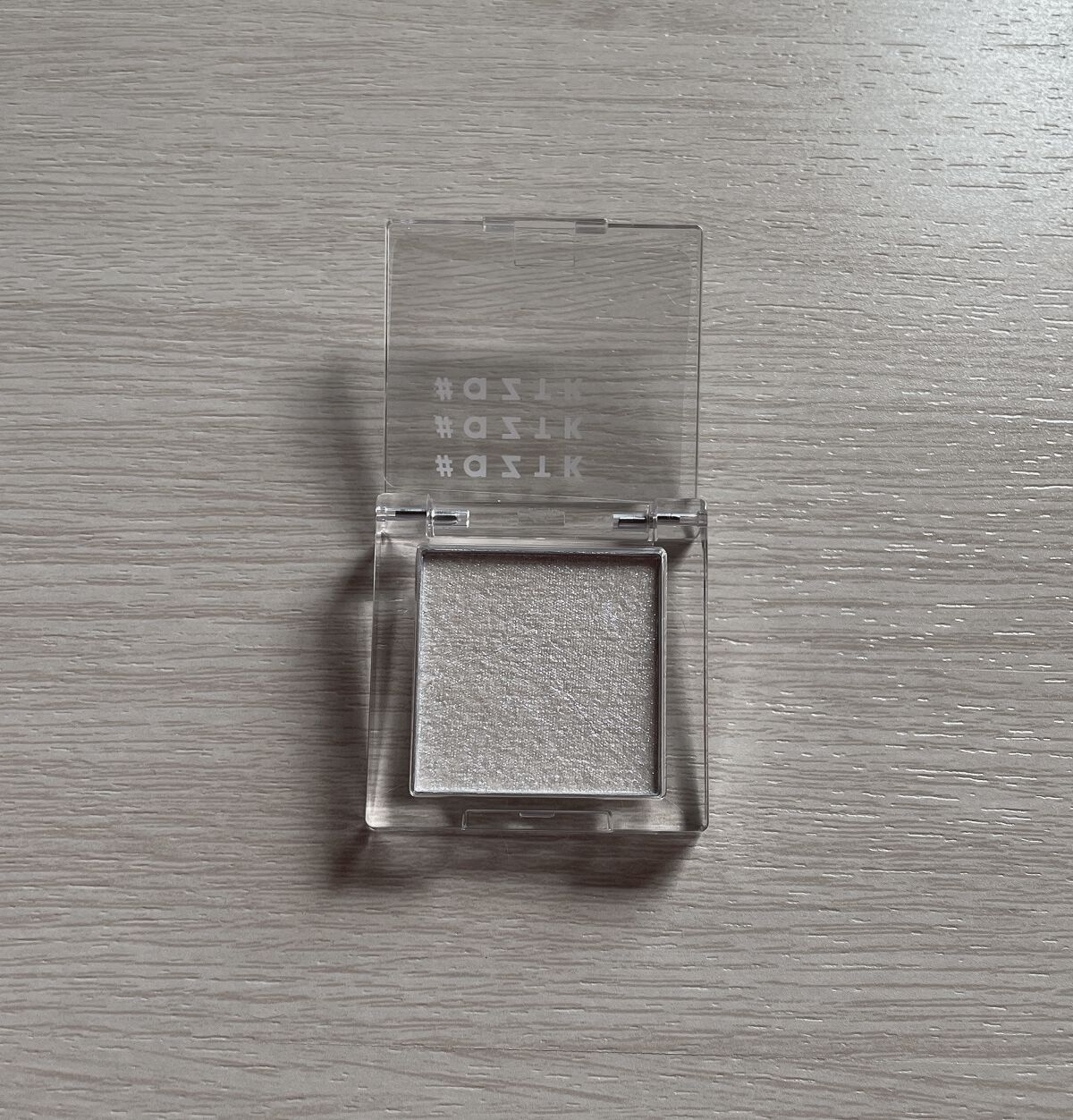 シングルアイシャドウ/aZTK/単色アイシャドウを使ったクチコミ（2枚目）