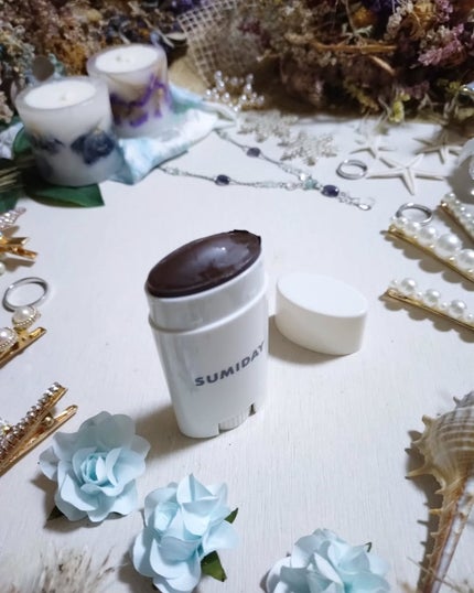 みぃみぃ on LIPS 「これまでは前髪サイドをかき分けると1、2本短い白髪が見付かるく..」(5枚目)