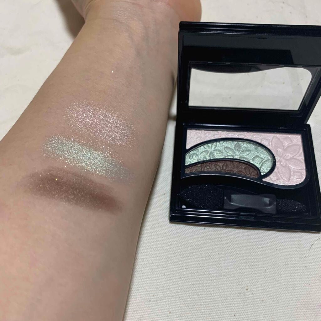 そのまま簡単仕上げ アイカラー/エルシア/アイシャドウパレットを使ったクチコミ(1枚目)