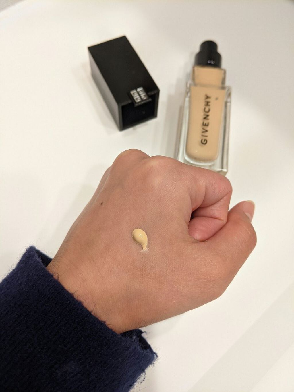 プリズム・リーブル・スキンケアリング・グロウ/GIVENCHY/リキッドファンデーションを使ったクチコミ(2枚目)