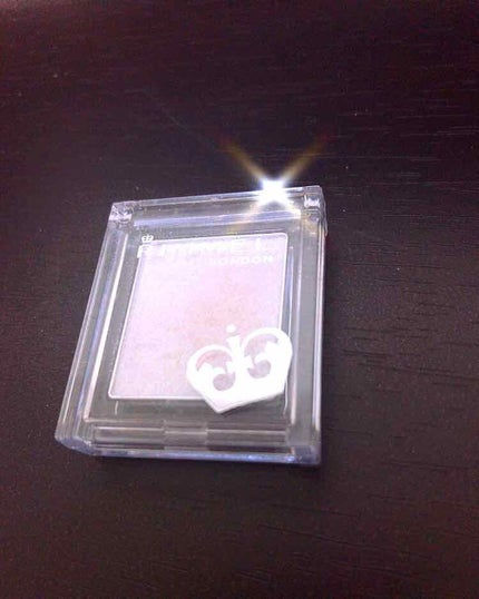 プリズム パウダーアイカラー/リンメル ロンドン/単色アイシャドウを使ったクチコミ(1枚目)