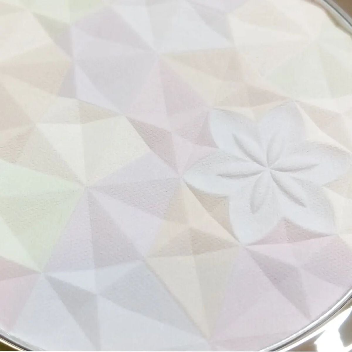 AQ オーラ リフレクター/DECORTÉ/プレストパウダーを使ったクチコミ(4枚目)