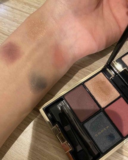 デザイニング カラー アイズ/SUQQU/アイシャドウパレットを使ったクチコミ(2枚目)