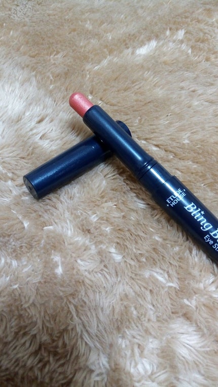 キラキラ アイシャドウ/ETUDE/スティックアイシャドウを使ったクチコミ(2枚目)