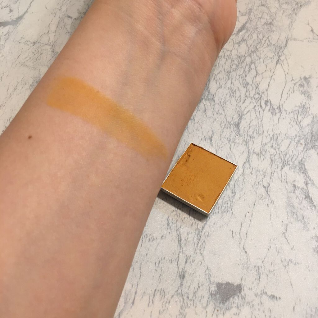 プリズム パウダーアイカラー/リンメル ロンドン/単色アイシャドウを使ったクチコミ(1枚目)